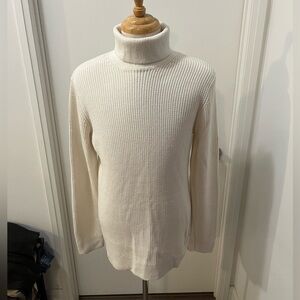 H&M White Knit Turtleneck